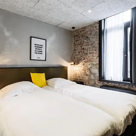 Hotel Upstairs 3*