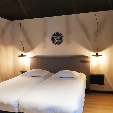 Upstairs Hotel