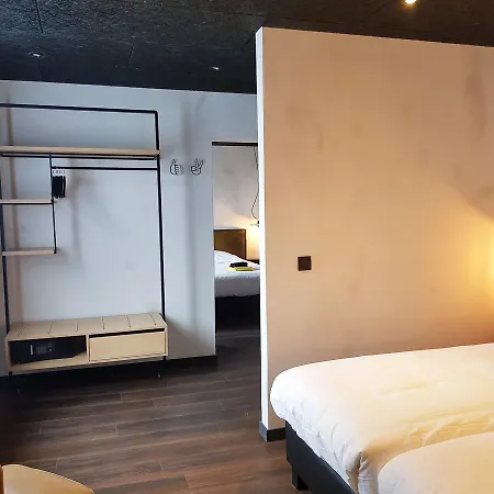 Hotel Upstairs