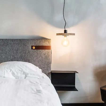 Upstairs Hotel