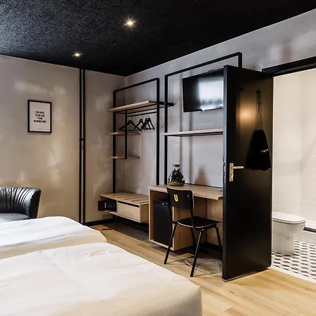 Upstairs Hotel